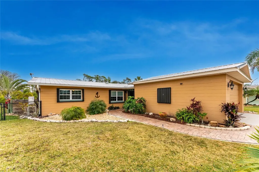 2186 Oyster Creek Drive Englewood FL 34224