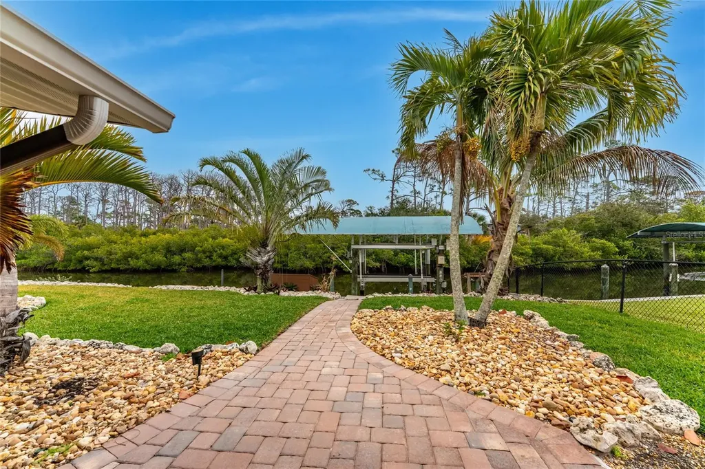 2186 Oyster Creek Drive Englewood FL 34224
