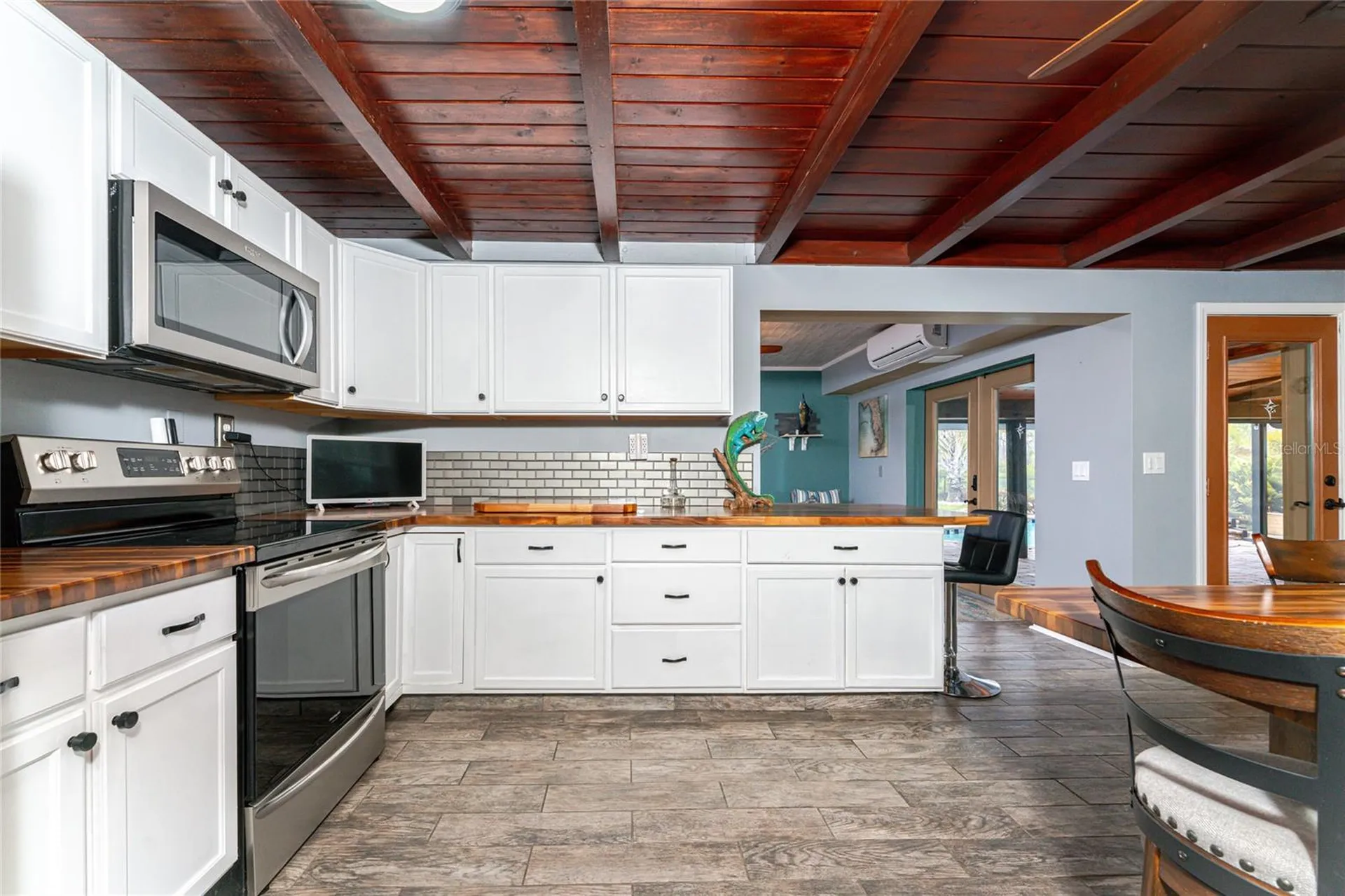 2186 Oyster Creek Drive Englewood FL 34224