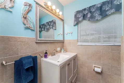 2186 Oyster Creek Drive Englewood FL 34224