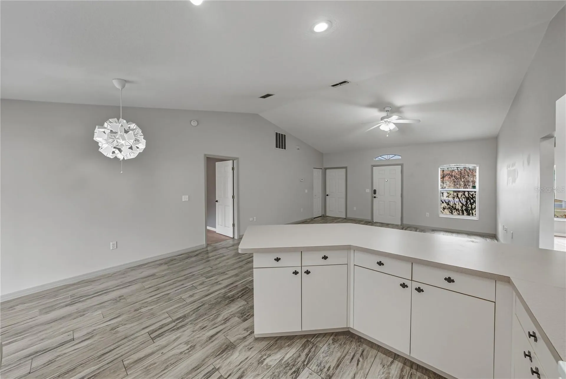 4752 Timber Way Zephyrhills FL 33542