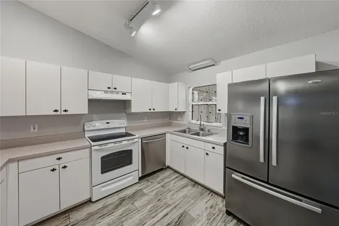 4752 Timber Way Zephyrhills FL 33542