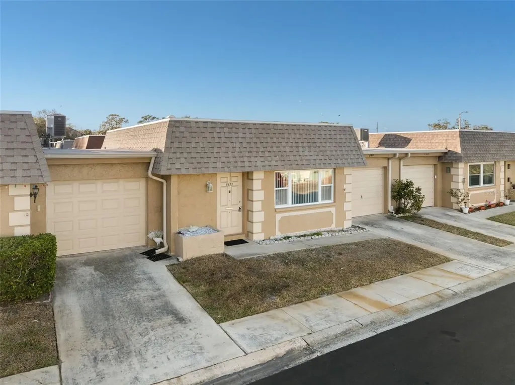 8452 Phillip N Pinellas Park FL 33781