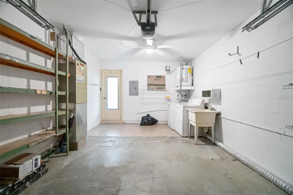 8452 Phillip N Pinellas Park FL 33781
