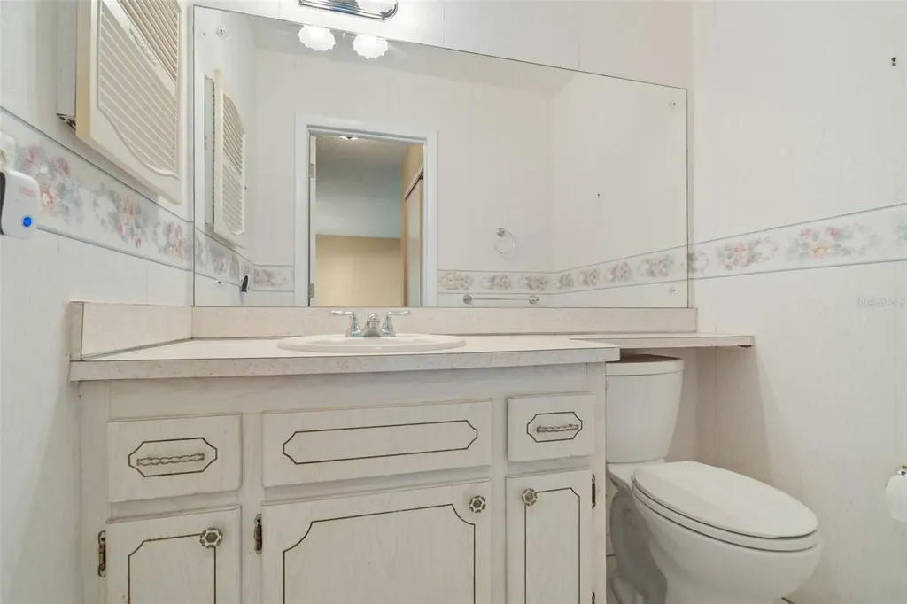 8452 Phillip N Pinellas Park FL 33781