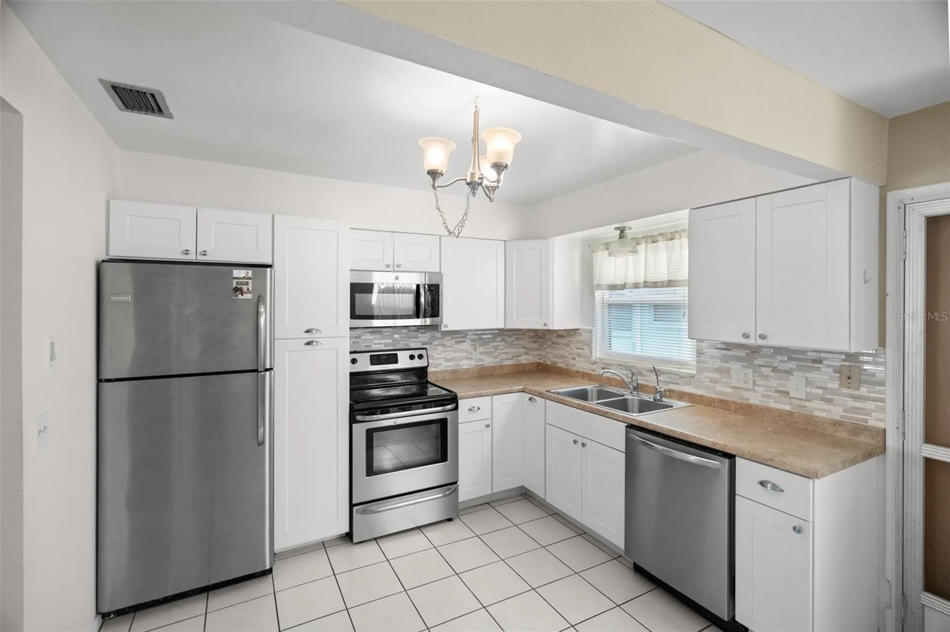 8452 Phillip N Pinellas Park FL 33781