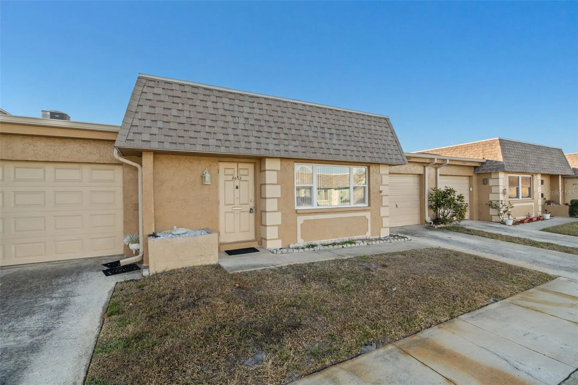 8452 Phillip N Pinellas Park FL 33781