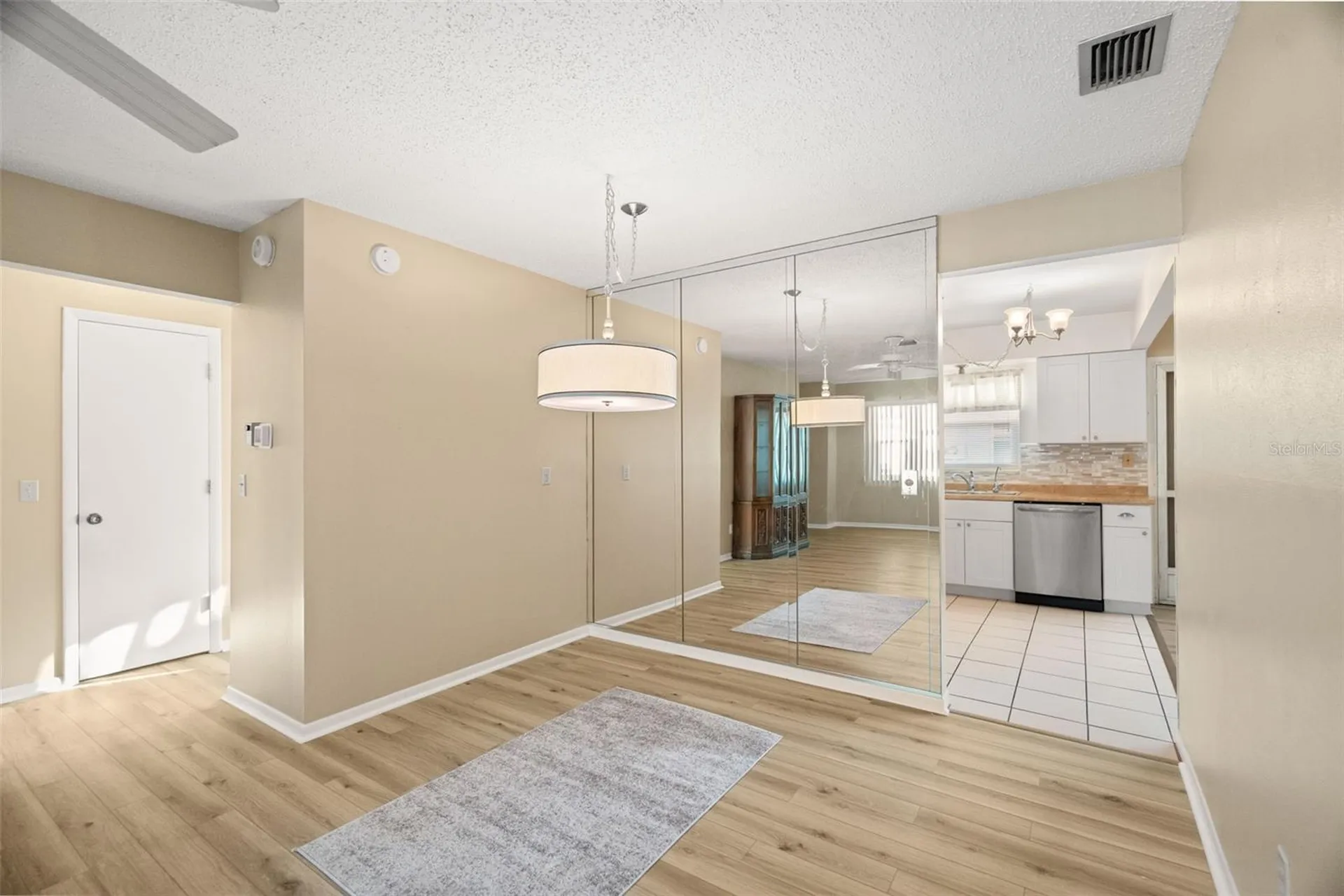 8452 Phillip N Pinellas Park FL 33781