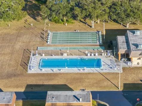 8452 Phillip N Pinellas Park FL 33781