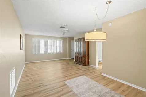 8452 Phillip N Pinellas Park FL 33781