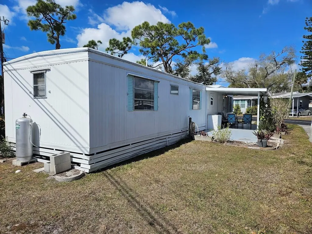 1800 Englewood Road Englewood FL 34223