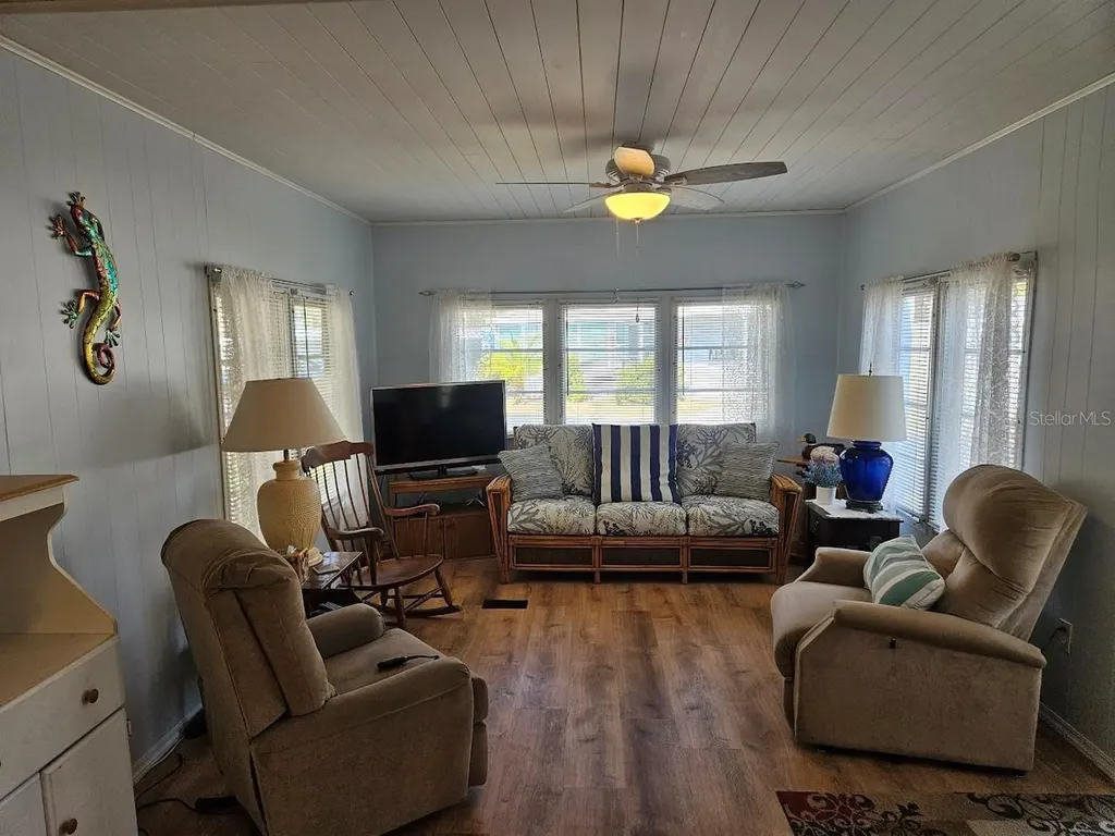 1800 Englewood Road Englewood FL 34223