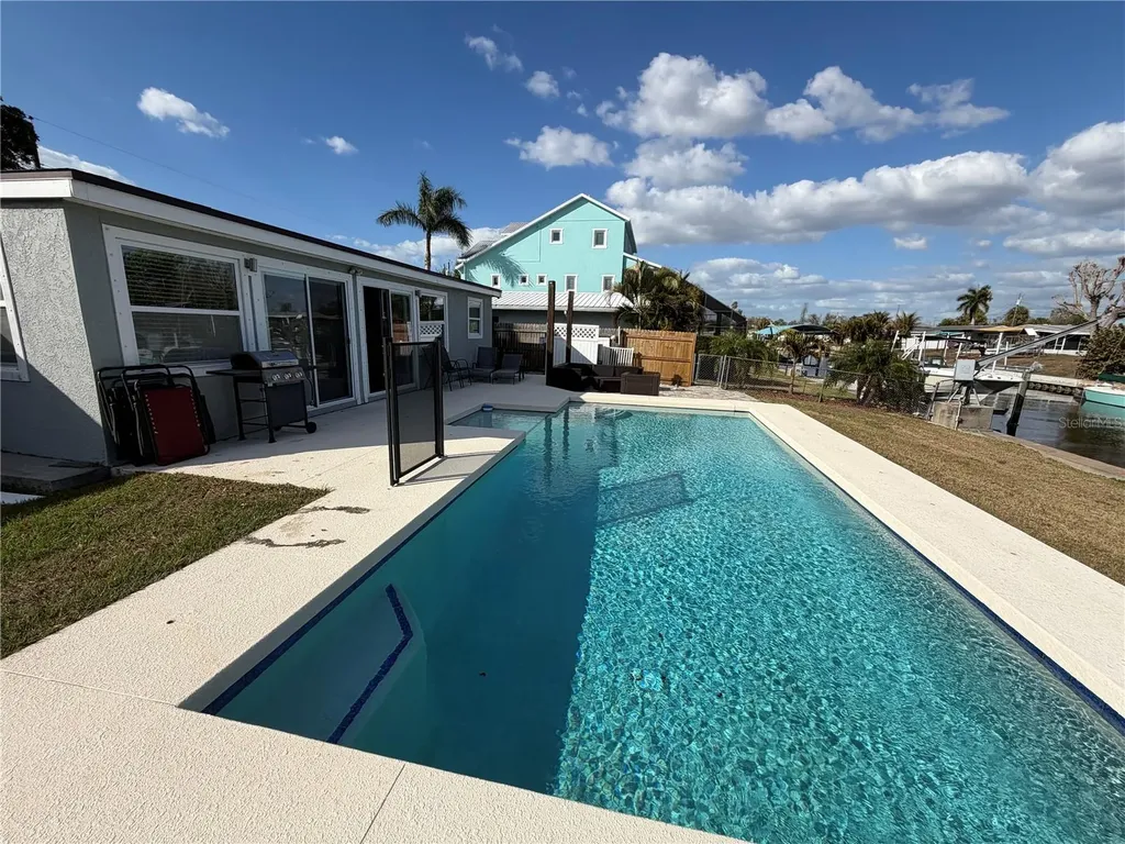 716 Ixora Avenue Ellenton FL 34222