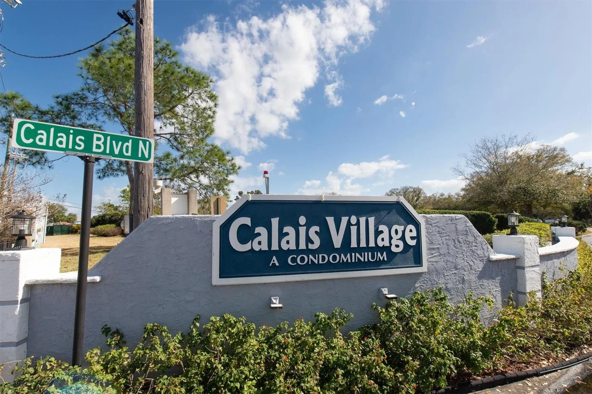 5757 Calais Boulevard N St Petersburg FL 33714