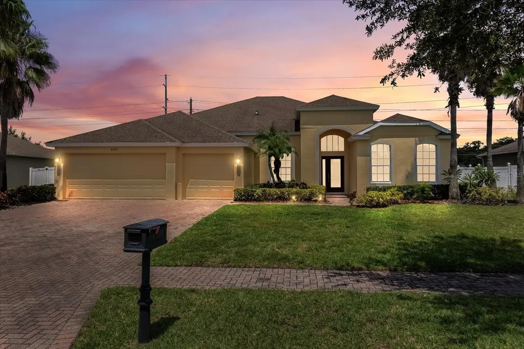 4743 Legacy Oaks Drive Orlando FL 32839