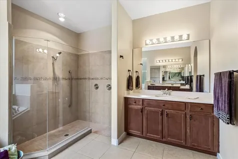 4743 Legacy Oaks Drive Orlando FL 32839