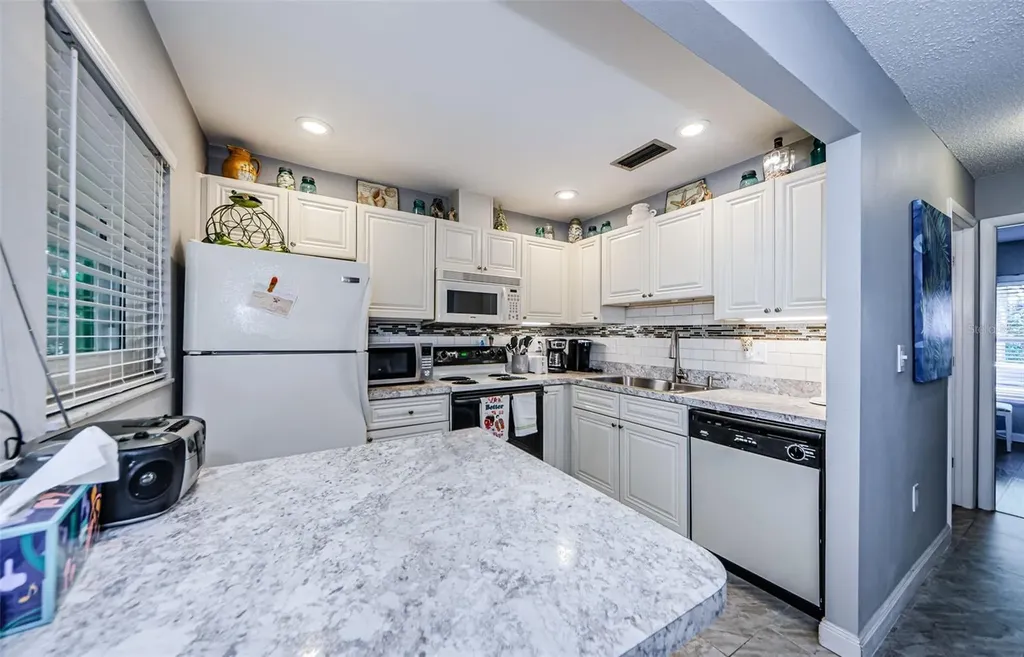 2700 Bayshore Boulevard Dunedin FL 34698