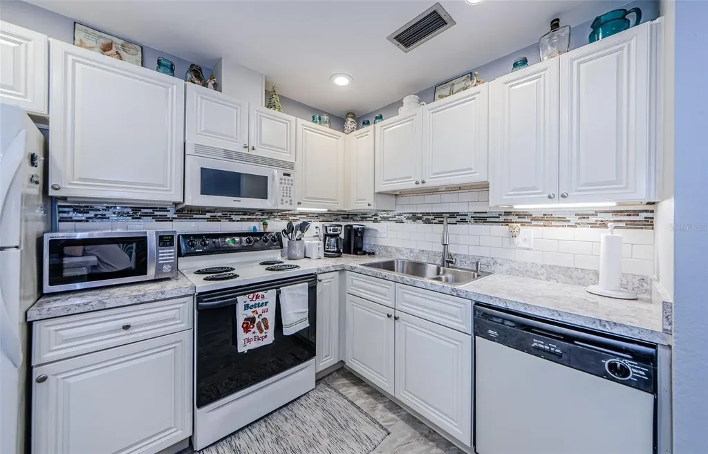 2700 Bayshore Boulevard Dunedin FL 34698