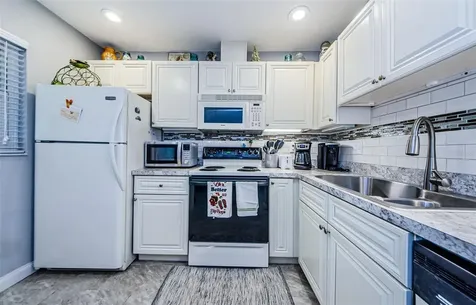 2700 Bayshore Boulevard Dunedin FL 34698