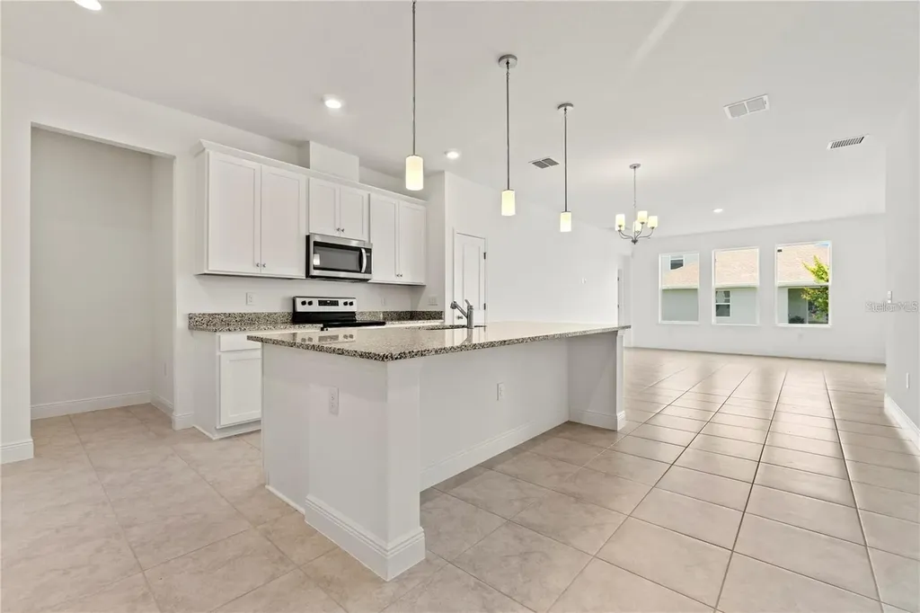 19044 Blueleaf Street Orlando FL 32827