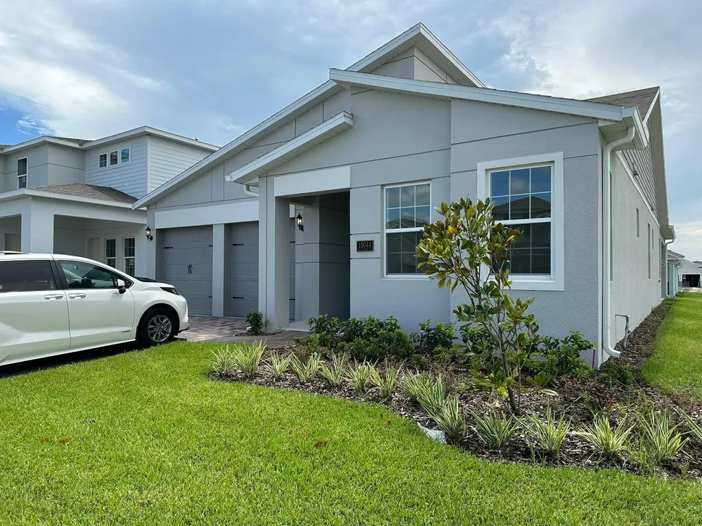 19044 Blueleaf Street Orlando FL 32827
