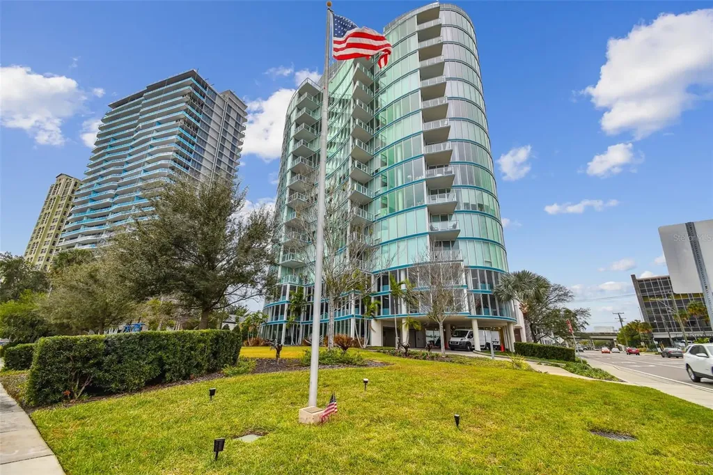 2900 W Bay To Bay Boulevard Tampa FL 33629