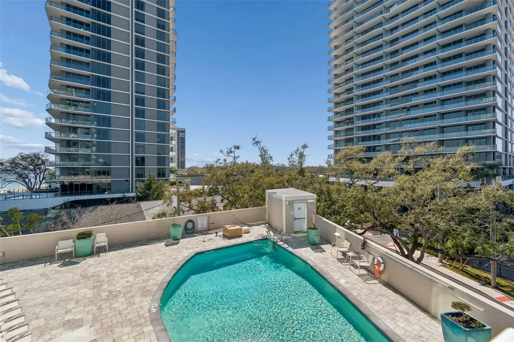 2900 W Bay To Bay Boulevard Tampa FL 33629