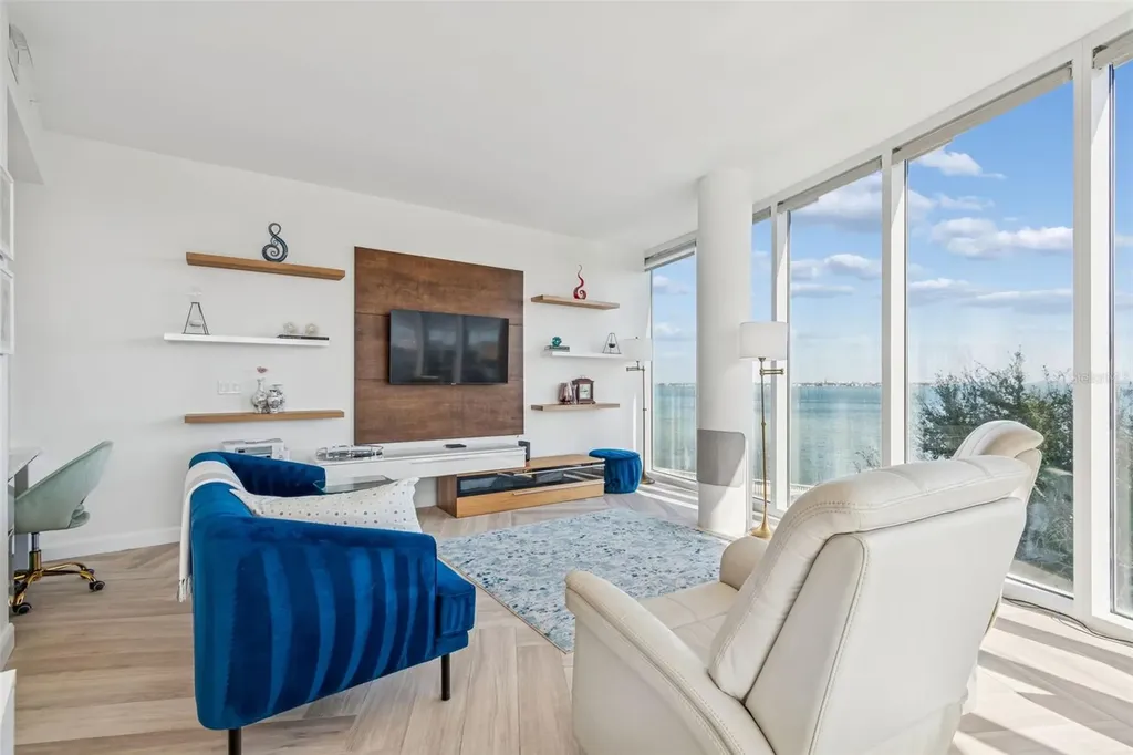 2900 W Bay To Bay Boulevard Tampa FL 33629