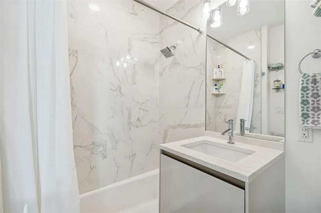 2900 W Bay To Bay Boulevard Tampa FL 33629