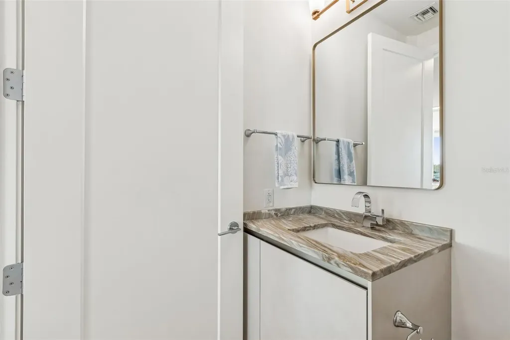 2900 W Bay To Bay Boulevard Tampa FL 33629