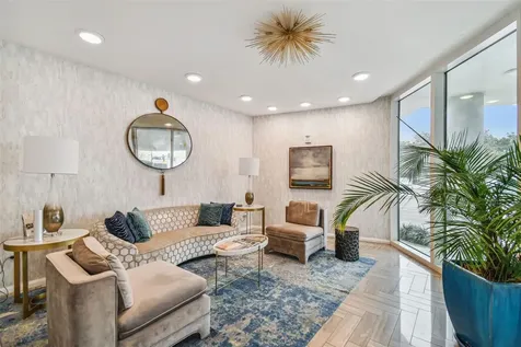 2900 W Bay To Bay Boulevard Tampa FL 33629