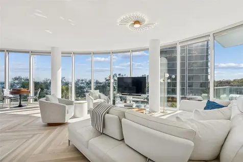 2900 W Bay To Bay Boulevard Tampa FL 33629
