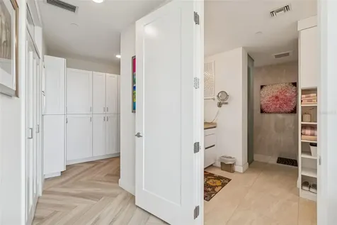 2900 W Bay To Bay Boulevard Tampa FL 33629
