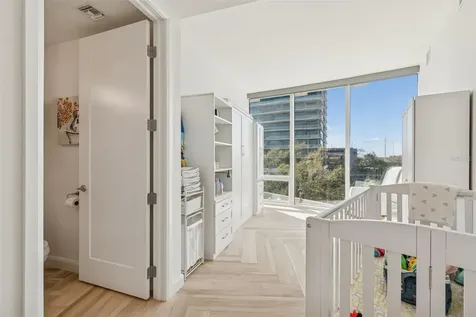 2900 W Bay To Bay Boulevard Tampa FL 33629