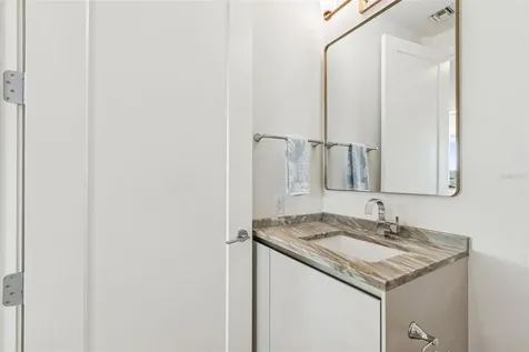 2900 W Bay To Bay Boulevard Tampa FL 33629