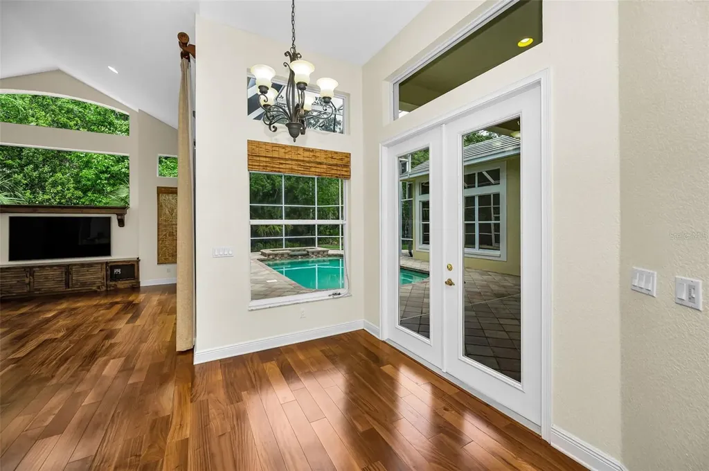 2270 Christy Lane Oldsmar FL 34677