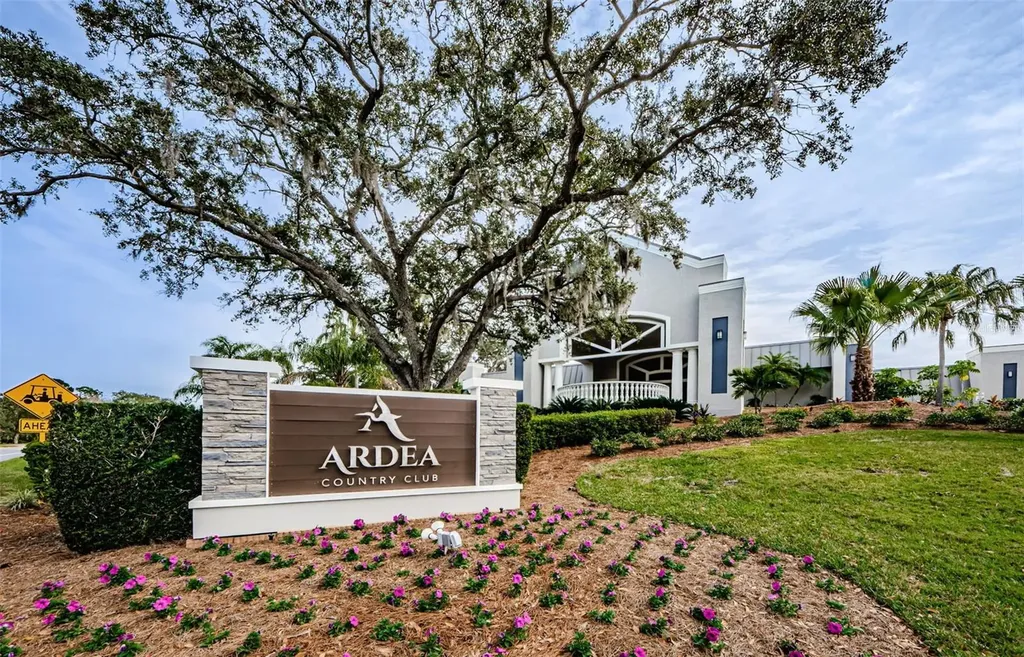 2270 Christy Lane Oldsmar FL 34677