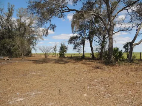 4551 SE 138th Terrace Morriston FL 32668