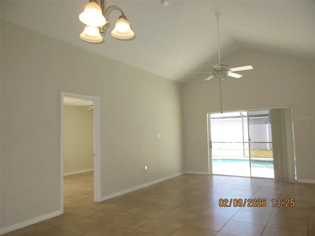 185 Seabreeze Circle Kissimmee FL 34743