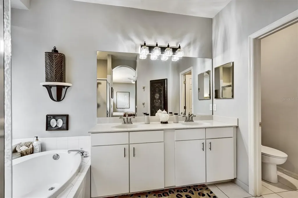 5122 Creekside Trail Sarasota FL 34243