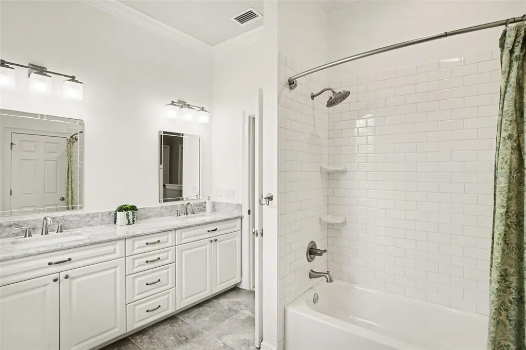 3014 W Waverly Avenue Tampa FL 33629