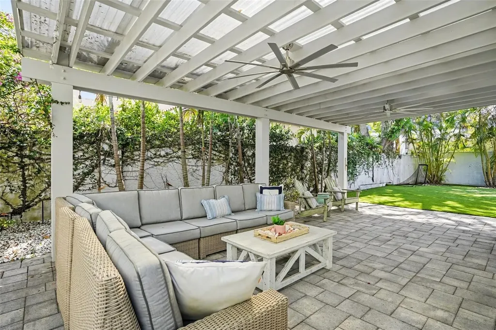3014 W Waverly Avenue Tampa FL 33629