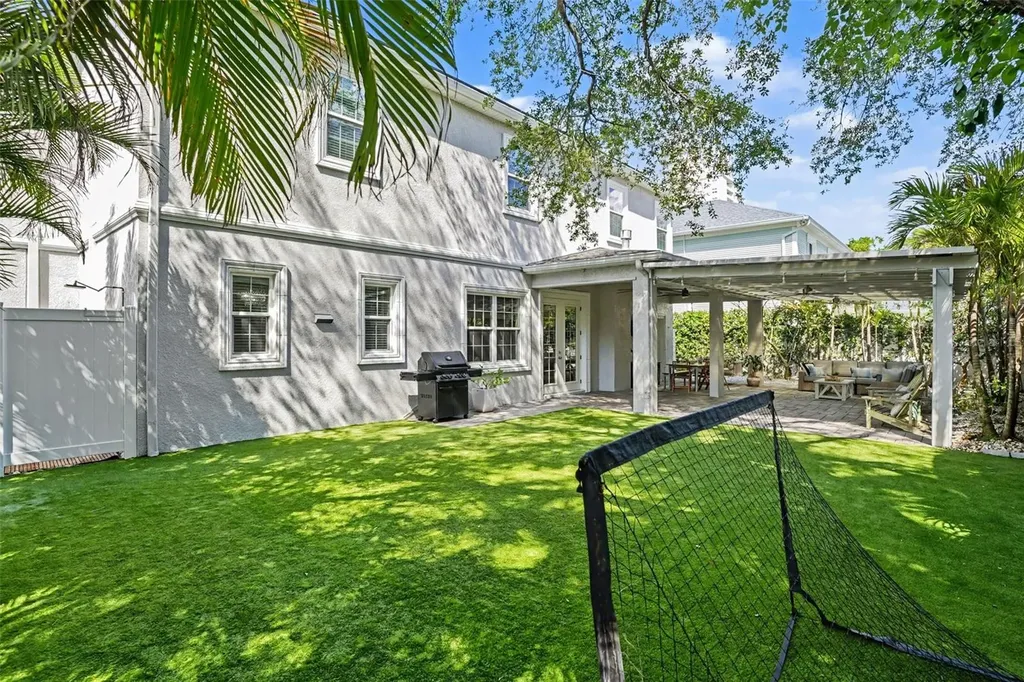 3014 W Waverly Avenue Tampa FL 33629