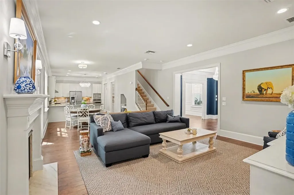 3014 W Waverly Avenue Tampa FL 33629