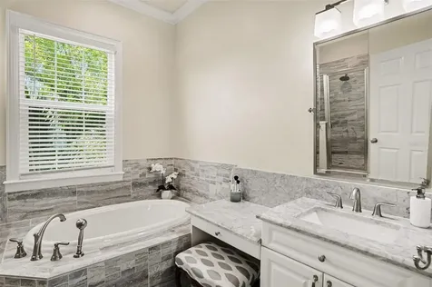 3014 W Waverly Avenue Tampa FL 33629