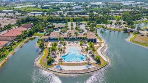 255 Maraviya Boulevard Nokomis FL 34275