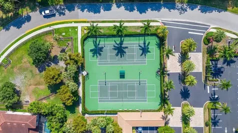 255 Maraviya Boulevard Nokomis FL 34275