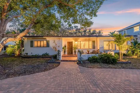 410 35th Avenue NE St Petersburg FL 33704