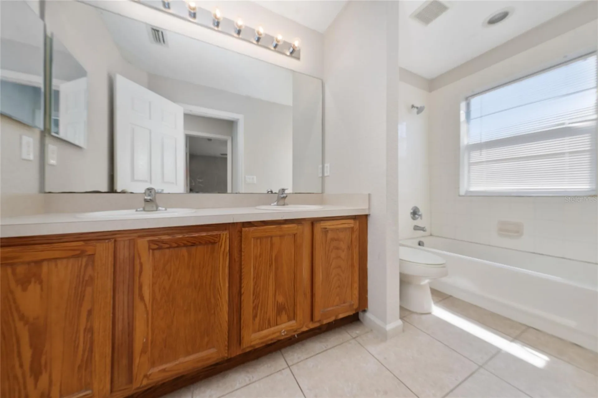 2962 White Cedar Drive Kissimmee FL 34741