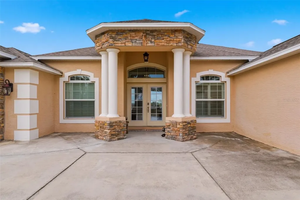 27001 Baxter Street Brooksville FL 34602